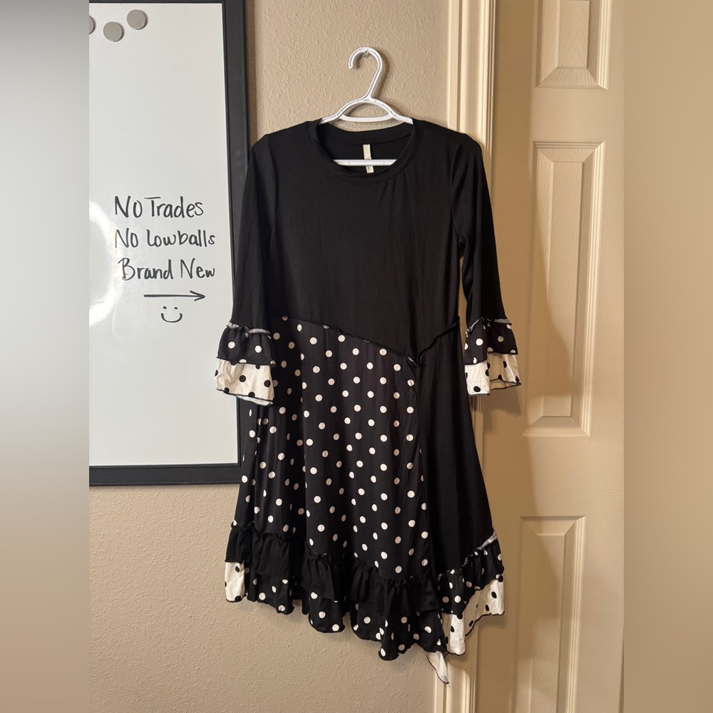 Polka dot top